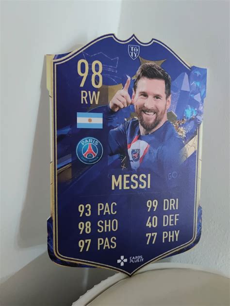 FIFA 23 Ultimate Team Lionel Messi TOTY card gigante – CardsPlus.it