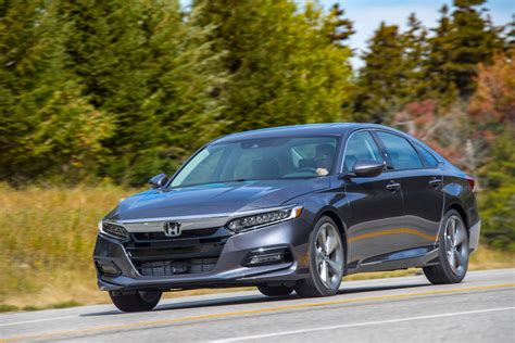 2020 Honda Accord keeps it simple - CNET