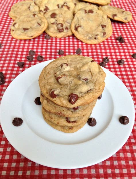 Chocolate Chip Cookies - made using cornstarch - Chez CateyLou