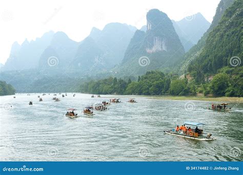 Lijiang River editorial photography. Image of guilin - 34174482