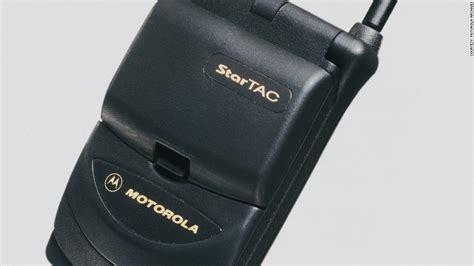 StarTAC - 8 Motorola inventions: The first cell phone to the Moto X ...