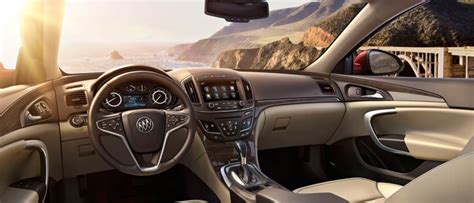 The 2016 Buick Regal Interior Features | Dave Arbogast