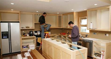 11 Tips for Hiring A Kitchen Renovation Contractor!