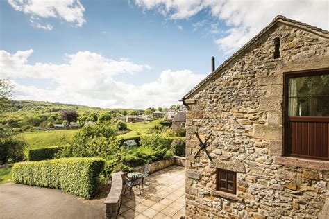 Best dog-friendly cottages in Derbyshire | Peak Cottages