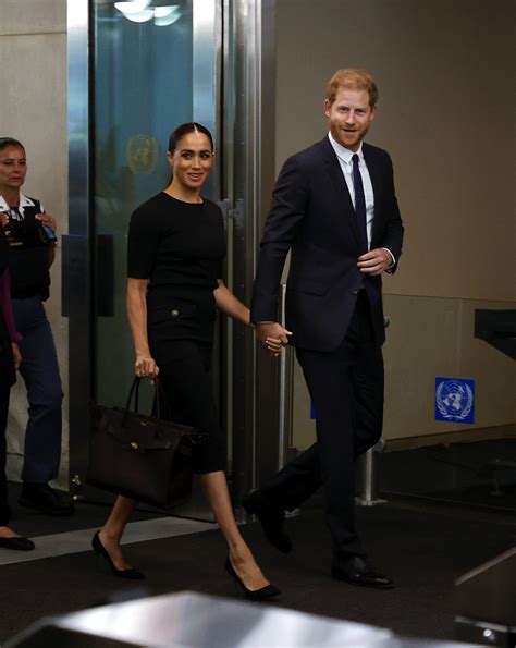 Meghan Markle Serves Up a Lesson in Chic Summer Workwear | Vogue