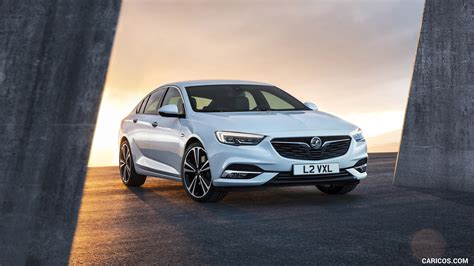 Vauxhall Insignia Grand Sport | 2017MY | Front Three-Quarter