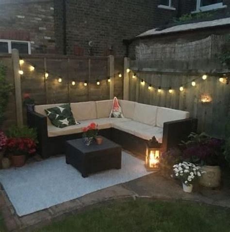 20+ Comfy Spring Backyard Ideas With A Seating Area that Make You Feel ...