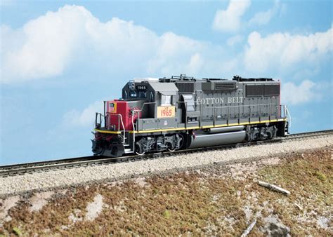 Walthers HO scale EMD GP60 diesel locomotive | ModelRailroader.com