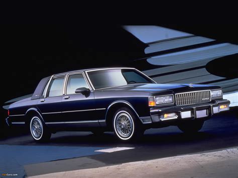 Images of Chevrolet Caprice Classic Brougham LS 1987–90 (1600x1200)