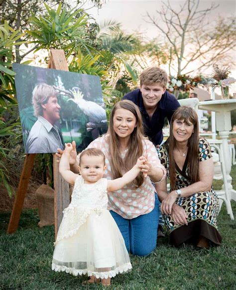 Grace Warrior Twins with Late Steve Irwin While Meeting Family Cockatoo