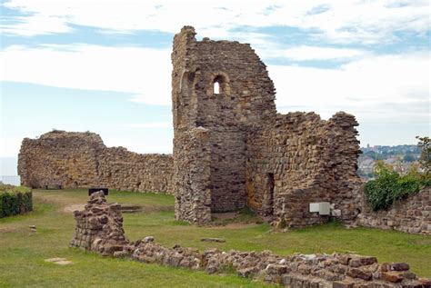 "Hastings Castle ruins" by Andrew Marks at PicturesofEngland.com