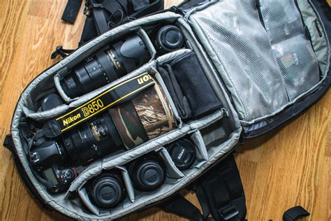 How to Choose the Right Camera Bag for Outdoor and Wildlife Photography