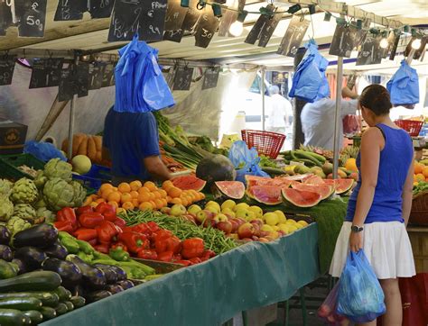 Barter and Taste Local Foods in These Fantastic Paris Food Markets ...