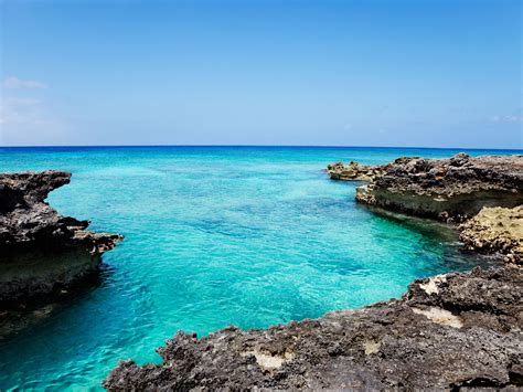 Cayman Islands Honeymoon: Weather and Travel Guide