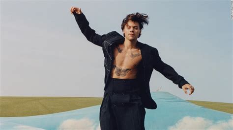 Harry Styles becomes Vogue's first-ever solo male cover star - CNN Style