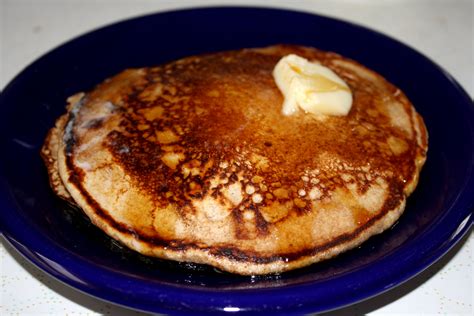 Pancakes with Butter and Maple Syrup – Photos Public Domain