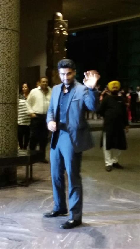 Arjun Kapoor at Shahid Kapoor Wedding Reception - Photos,Images,Gallery ...