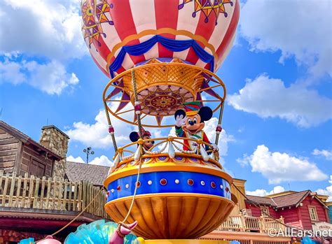 Important CHANGES Coming to Magic Kingdom Parade Times - AllEars.Net