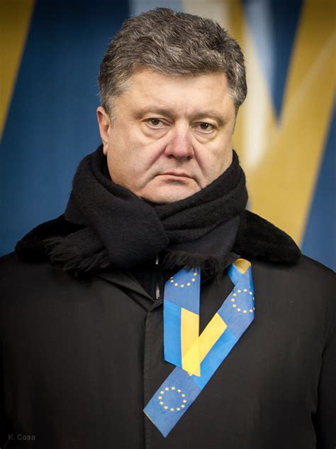 Petro Poroshenko biography, net worth, education, age, now 2024 | Zoomboola