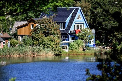 Lake House (Christiania, Copenhagen, Denmark) | Johanna Loock | Flickr