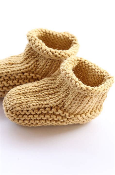 Baby Booties Knitting Pattern For Beginners | Handy Little Me