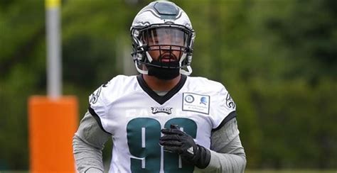 WATCH: Derek Barnett highlights from week 2, gets third sack