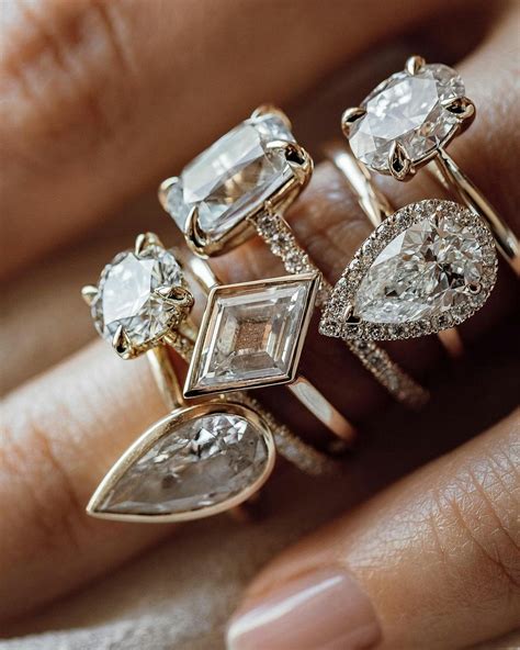 10 2023 Engagement Ring Trends That Are On Every Finger Right Now