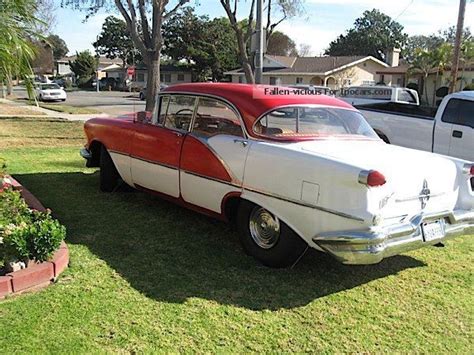 1956 Oldsmobile Rocket 88 - Car Photo and Specs