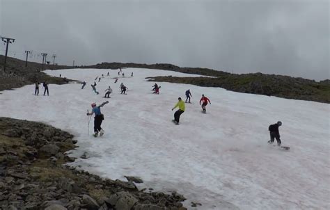 Watch: They Are Still Skiing In Scotland! | Unofficial Networks