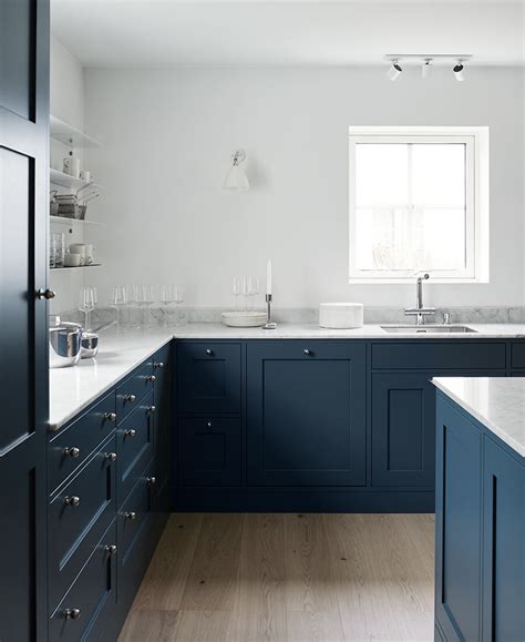 Classic shaker kitchen in blue — Nordiska Kök