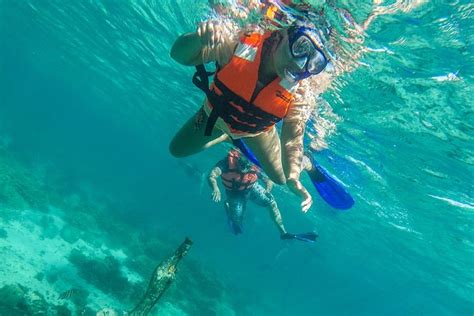 Isla Mujeres Snorkeling Tour with Lunch 2024