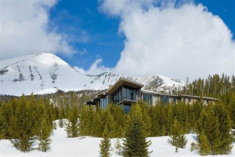 Jaw-dropping luxury mountain chalet in Montana hovers above the pines