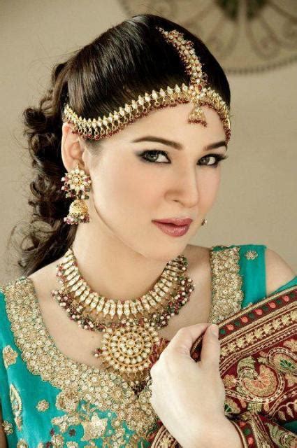 Ayesha Omar Bridal Makeup and Jewelry Fashion ~ Best 20 Fashion Of World