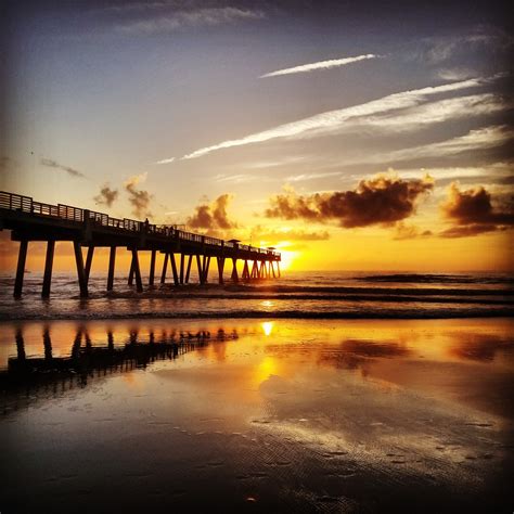 Jax Beach Pier - Sunrise, 8/3/18 : r/jacksonville