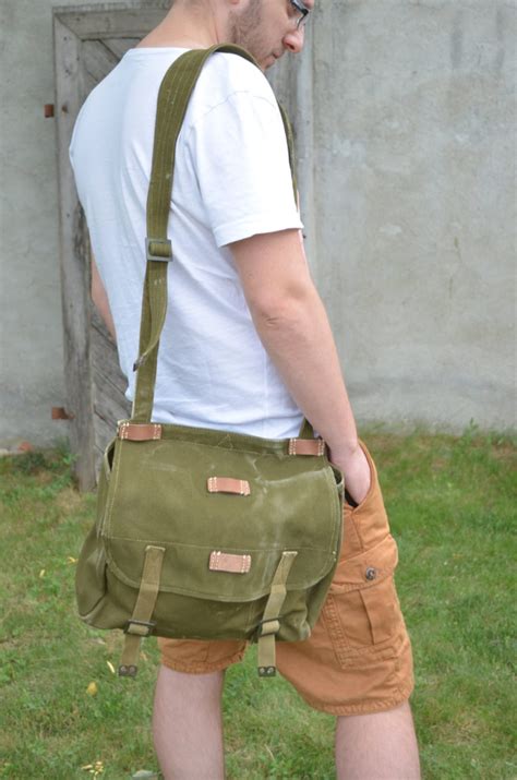 Vintage Messenger Bag, Unisex Military Haversack, Green Heavy Duty ...