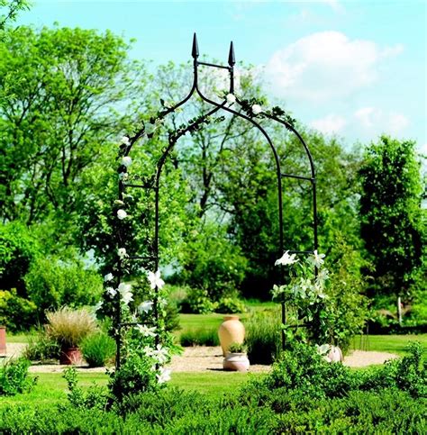 Gothic Metal Garden Arch - The Garden Factory