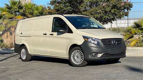 2020 Mercedes-Benz Metris review: Sharp-dressed van - CNET