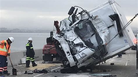 Deadly Bay Bridge crash snarls morning traffic - ABC7 San Francisco