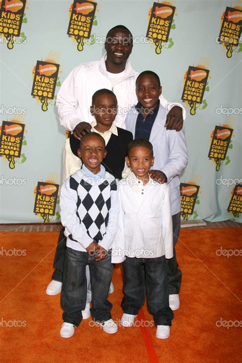 Akon and Sons – Stock Editorial Photo © Jean_Nelson #13035028