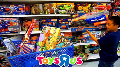 Toys R Us Shopping For Nerf Guns - ToyWalls