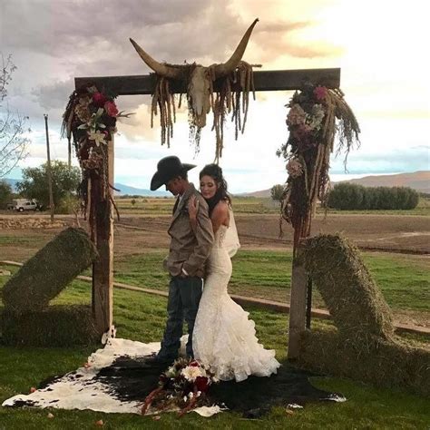 38 Trendy Western #WeddingTheme Ideas 2019 #classywedding #westernwedding | Country wedding ...