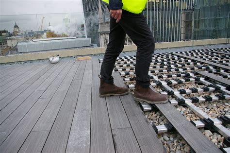 installing composite decking zero top fixing 6 - Wallbarn