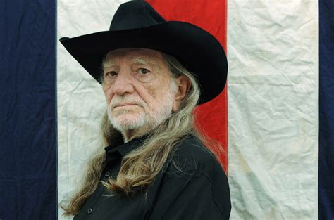 American Country Music Icon Willie Nelson & Family - https://www.outclique.com