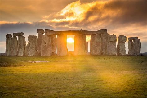 History And Mystery Behind The Origin Of Stonehenge - WorldAtlas