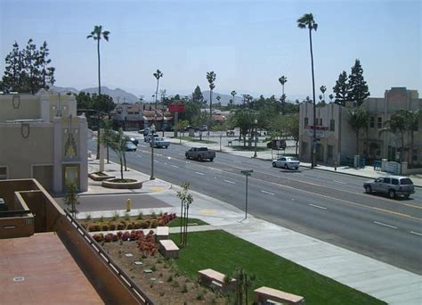 Fontana, California | city