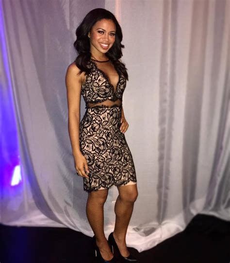 #FashionTouchdown Dress: Nicole... - Alex Holley FOX 29 | Facebook