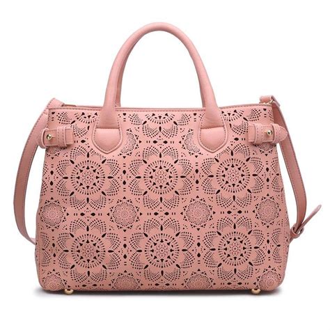 These must-have vegan luxury handbags are perfect for spring and well ...