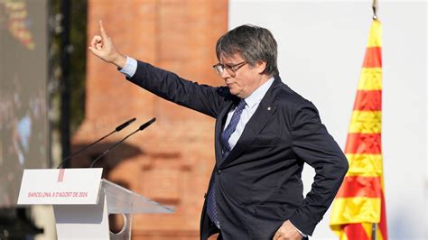 'Viva la Catalogne libre !' : l’indépendantiste Carles Puigdemont de retour en Catalogne après ...