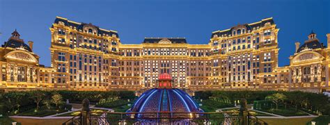 New opening: Grand Lisboa Palace Resort Macau | Vendôm