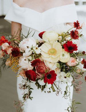 15 Fresh and Playful Poppy Wedding Bouquets